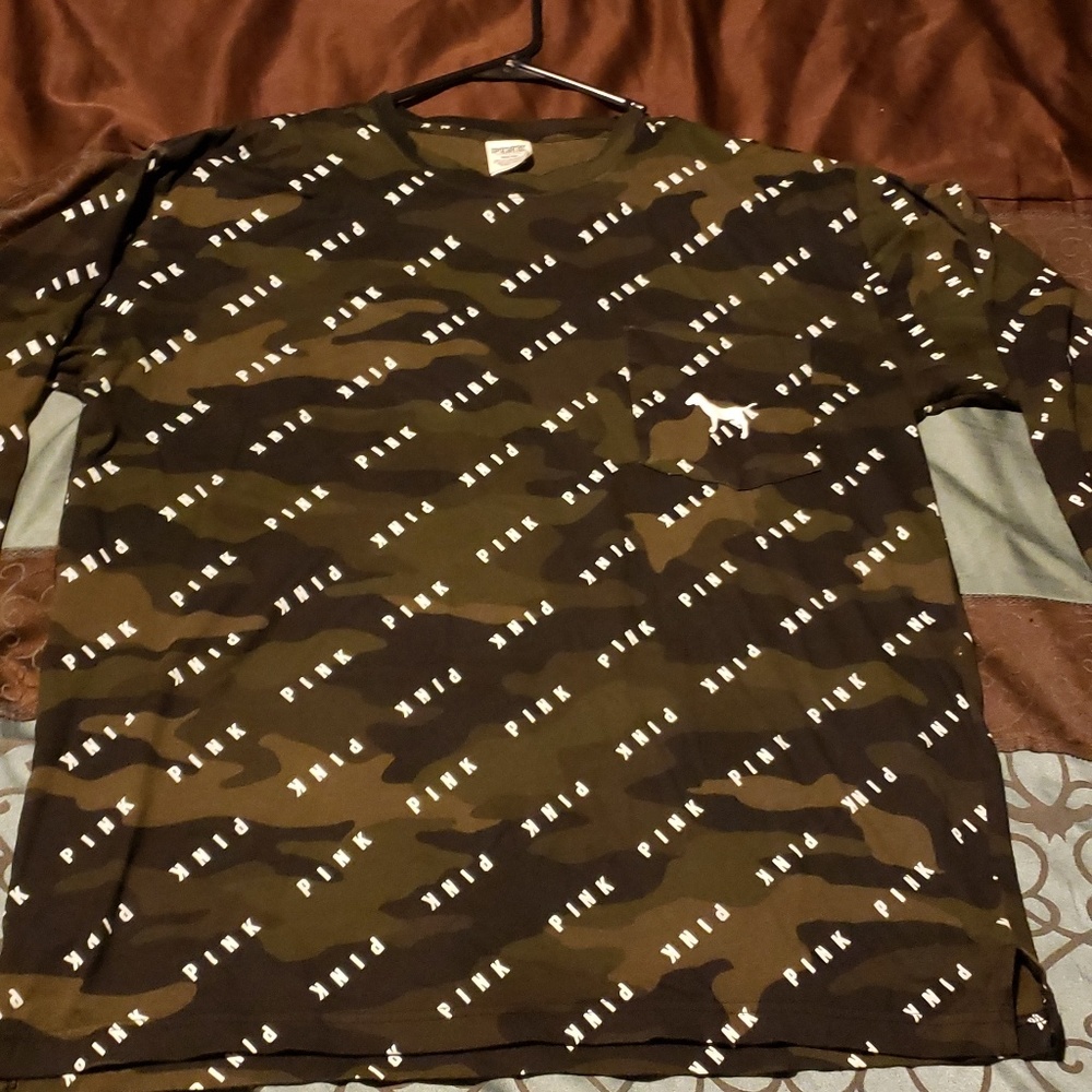 Camo long selves